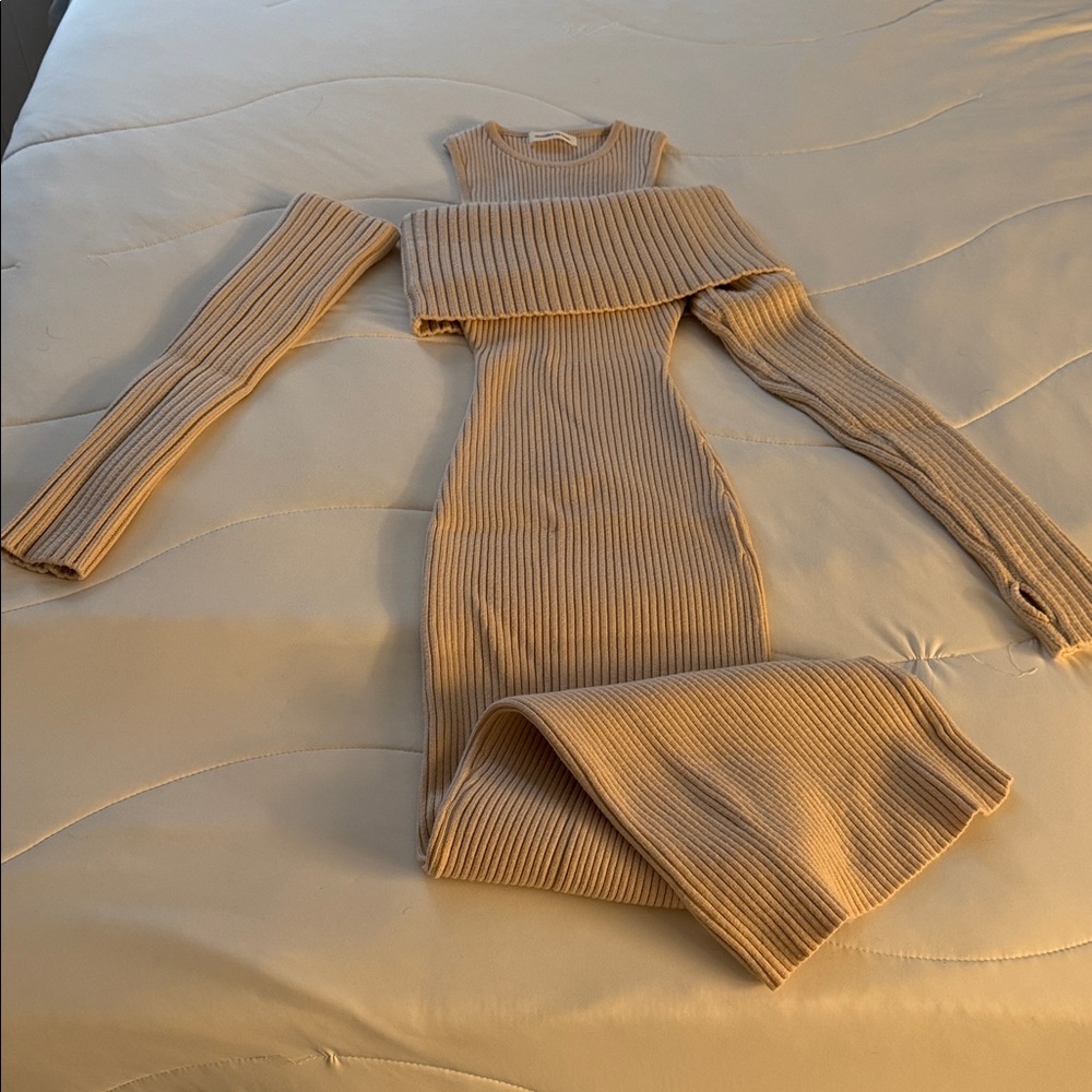 Maniere de Voir Overlay Knitted Midaxi Dress - Picture 5 of 6